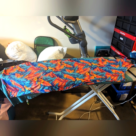 Floral Sleeveless Dress - Picture 2 of 3